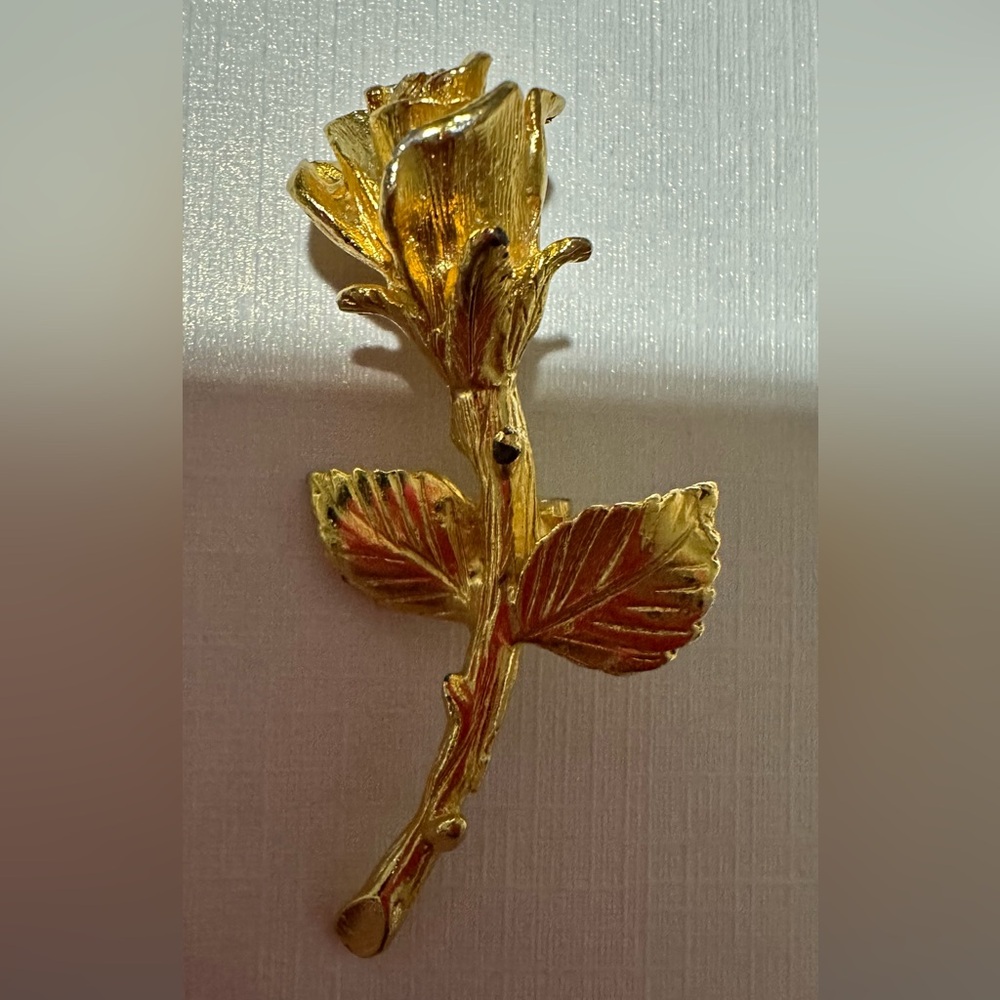 Vintage Brooch Rose Flower Signed B.M. 18k Gold Plate Pre-Owned